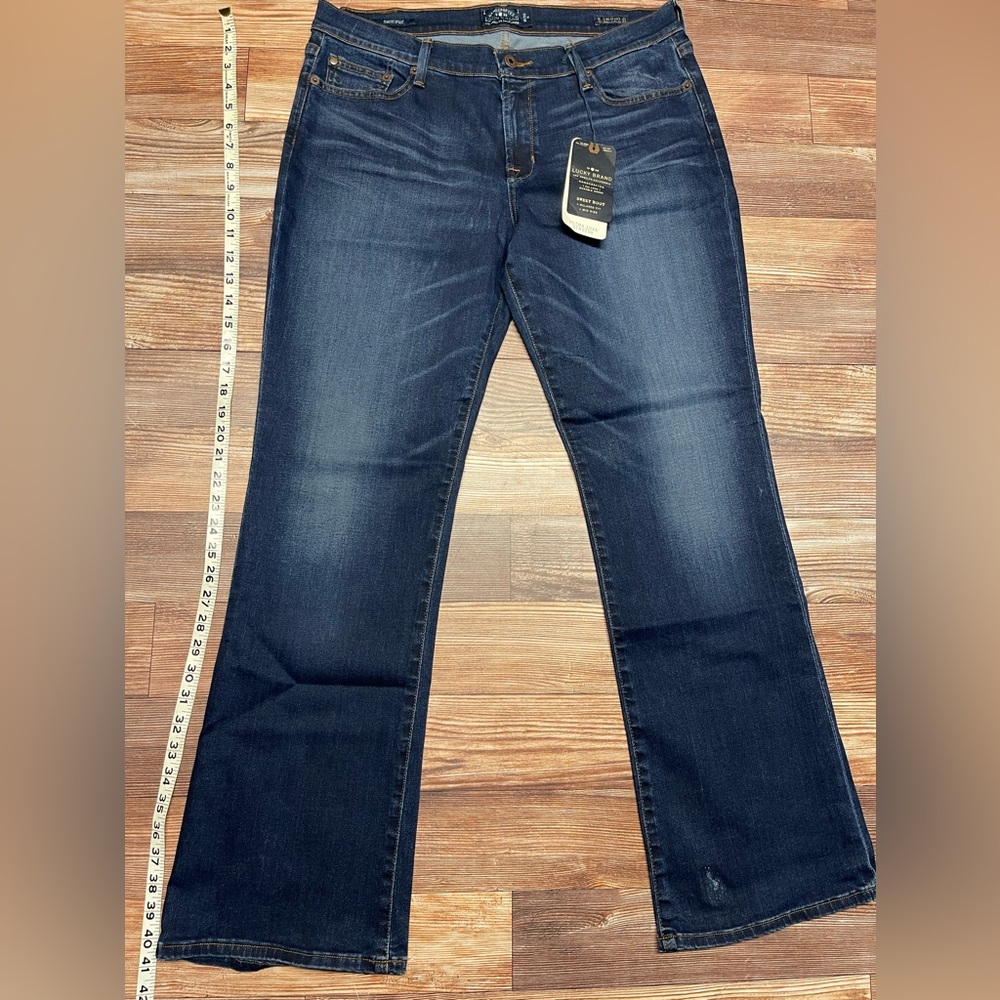 Lucky brand Women’s jeans denim size 14/32